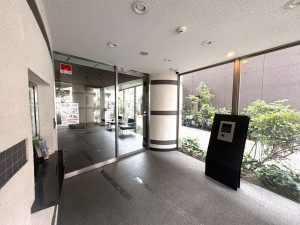 江東区富岡、マンションのエントランス画像です