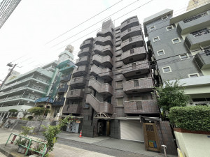 江東区東陽、マンションの外観画像です