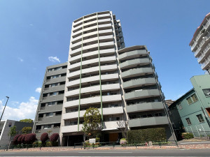 江東区東陽、マンションの外観画像です