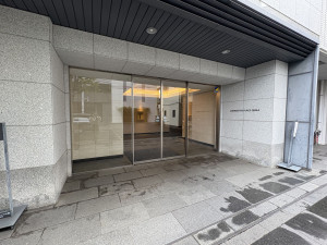 江東区大島、マンションのエントランス画像です