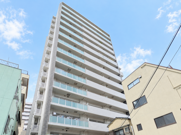 江東区大島、マンションの外観画像です
