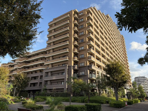 江東区千石、マンションの外観画像です