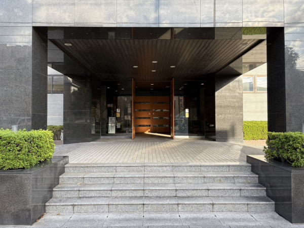 江東区千石、マンションのエントランス画像です