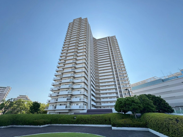 江東区南砂、マンションの外観画像です