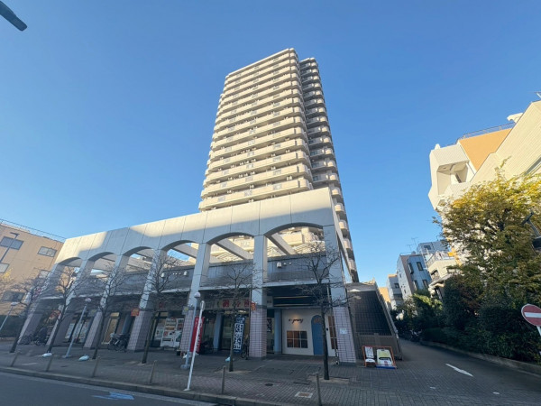 江東区毛利、マンションの外観画像です