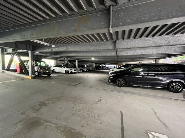 江東区潮見、マンションの駐車場画像です
