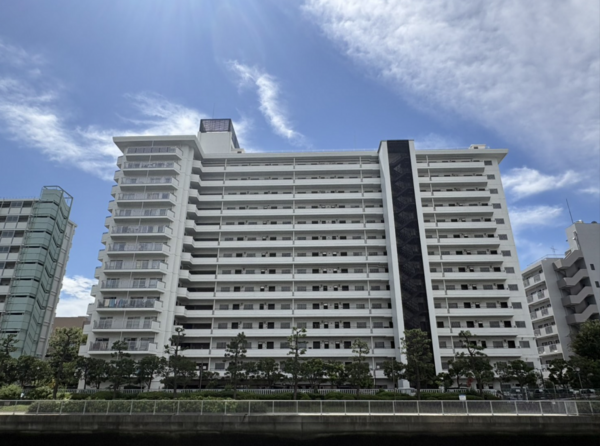江東区白河、マンションの外観画像です