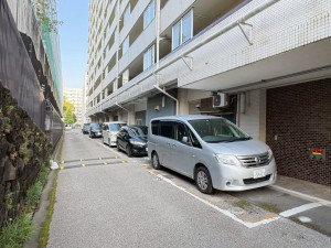 江東区亀戸、マンションの駐車場画像です