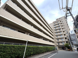 江東区森下、マンションの外観画像です