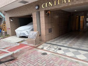 江東区亀戸、マンションのエントランス画像です