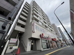 江東区東陽、マンションの外観画像です