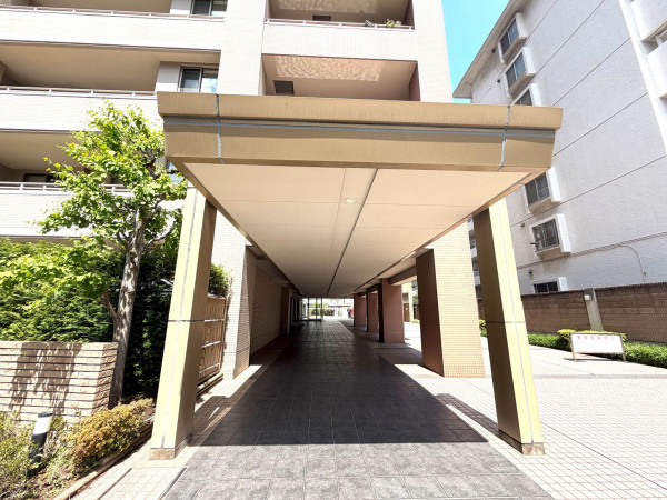 江東区東陽、マンションのエントランス画像です