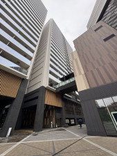 江東区亀戸、マンションの外観画像です