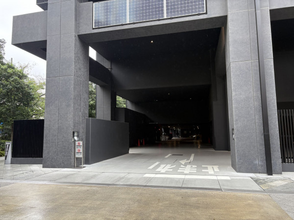 江東区亀戸、マンションの外観画像です