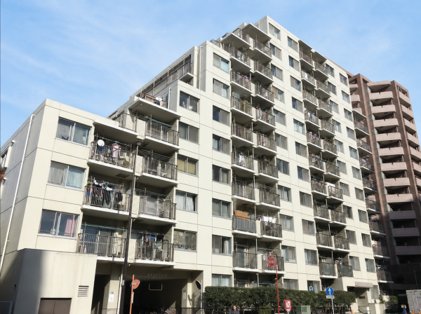 江東区南砂、マンションの外観画像です