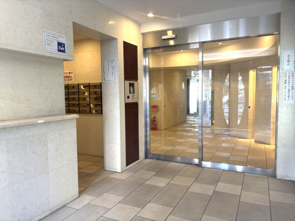江東区住吉、マンションのエントランス画像です
