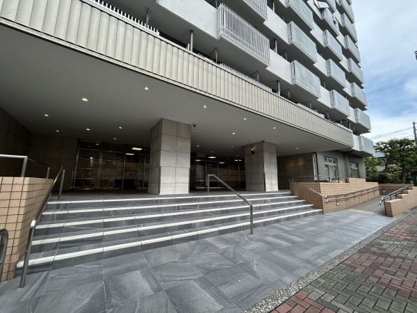 江東区北砂、マンションのエントランス画像です