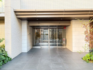 江東区猿江、マンションのエントランス画像です