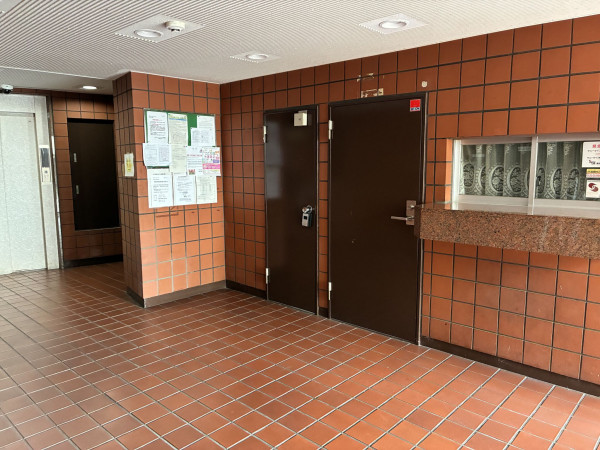 江東区亀戸、マンションのエントランス画像です