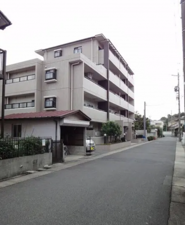 名古屋市天白区中平、マンションの外観画像です