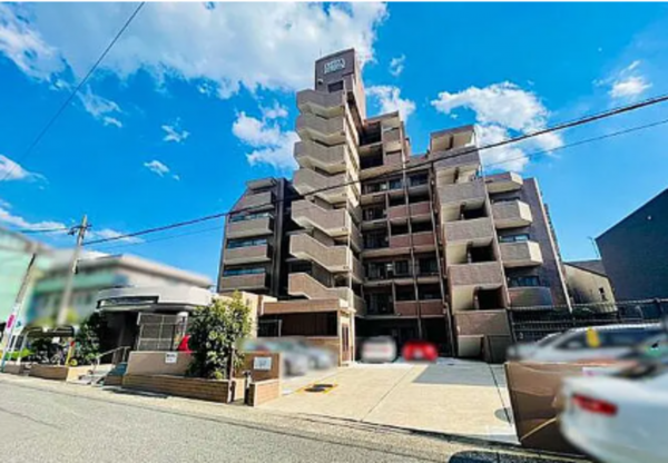 名古屋市名東区引山、マンションの外観画像です