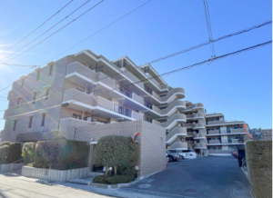 春日部市中央、中古マンションの外観画像です