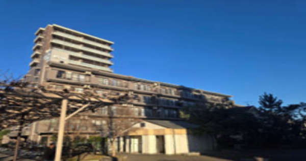 春日部市中央、中古マンションの外観画像です