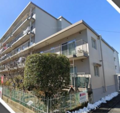 春日部市南中曽根、中古マンションの外観画像です