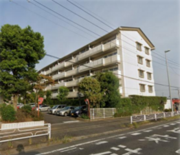 春日部市大枝、中古マンションの外観画像です