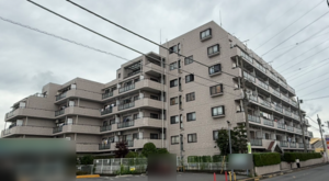 春日部市上蛭田、中古マンションの外観画像です