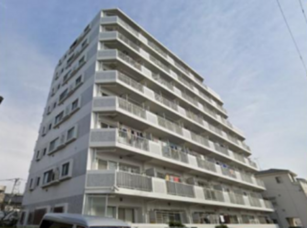 春日部市中央、中古マンションの外観画像です