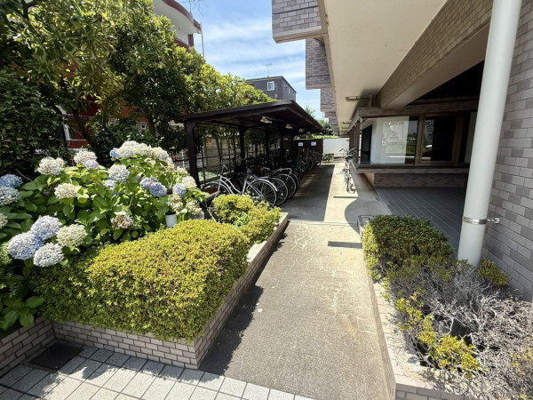 春日部市小渕、中古マンションの画像です