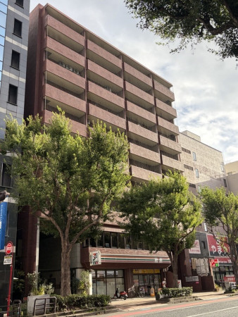 福岡市中央区大名、中古マンションの外観画像です