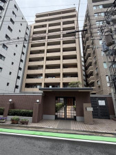 福岡市中央区草香江、中古マンションの外観画像です
