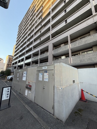 福岡市中央区今泉、中古マンションの駐車場画像です