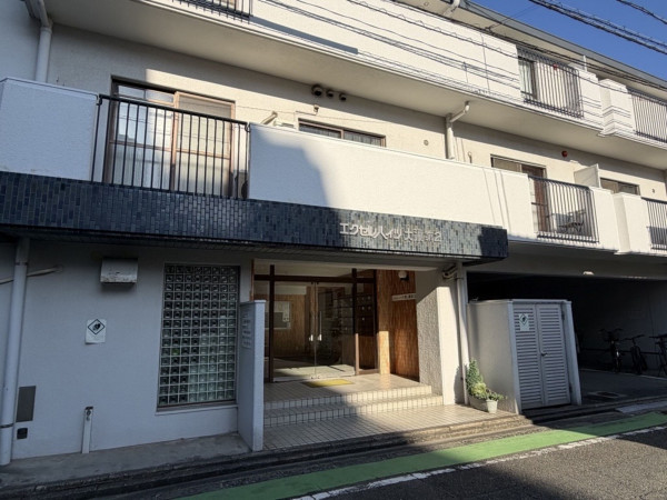 福岡市中央区今川、中古マンションのエントランス画像です