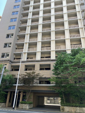 福岡市中央区平尾、中古マンションの外観画像です
