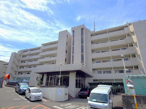 福岡市中央区輝国、中古マンションの画像です
