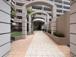 福岡市中央区清川、中古マンションのエントランス画像です