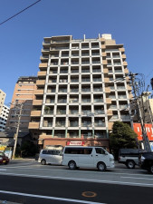 福岡市中央区平尾、中古マンションの外観画像です