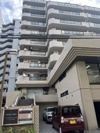 福岡市中央区薬院、中古マンションの外観画像です