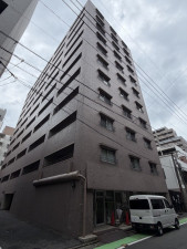 福岡市中央区薬院、中古マンションの外観画像です