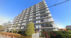 深谷市東方、中古マンションの外観画像です