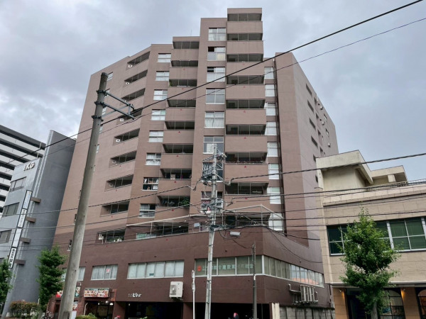 熊谷市宮町、中古マンションの外観画像です