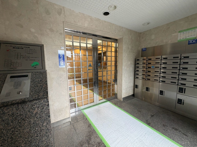 四日市市日永西、中古マンションのエントランス画像です