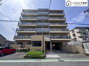 草津市草津、中古マンションの外観画像です