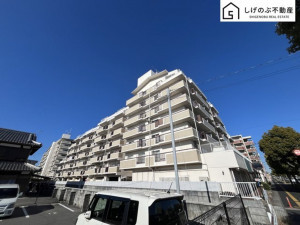 草津市草津町、中古マンションの外観画像です