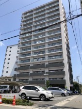 姫路市船橋町、マンションの外観画像です
