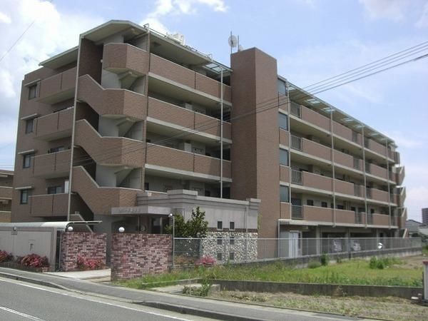姫路市東今宿、マンションの外観画像です