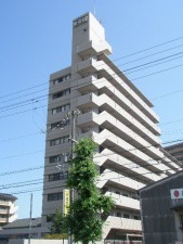 姫路市東今宿、マンションの外観画像です